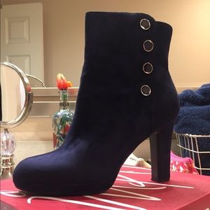 🌀Navy Blue Suede Booties🌀
